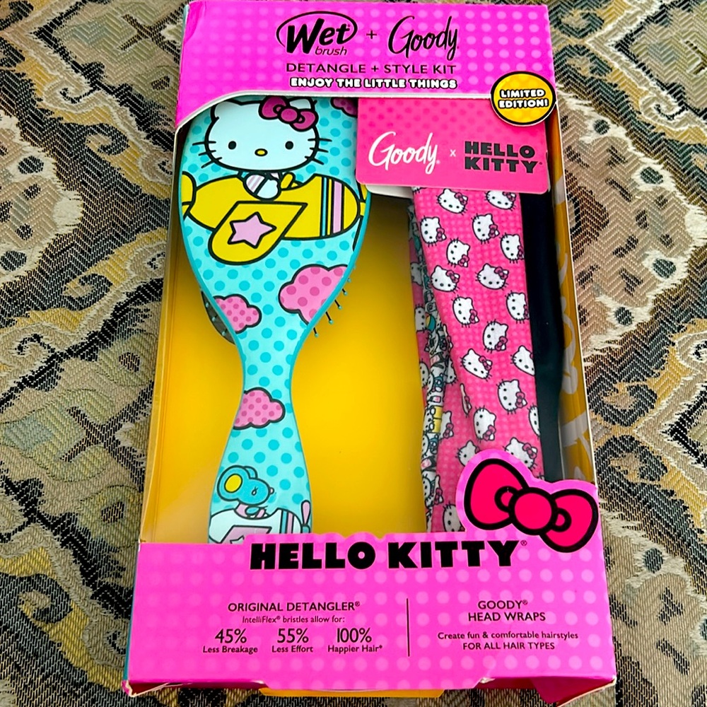 Hello kitty brush set